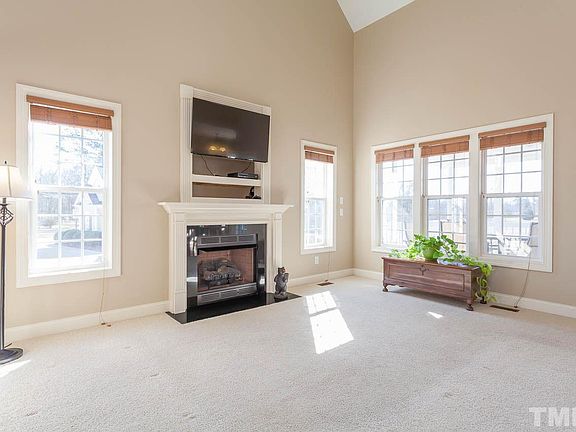 3rd image of 7232 Blue Juniper Ct