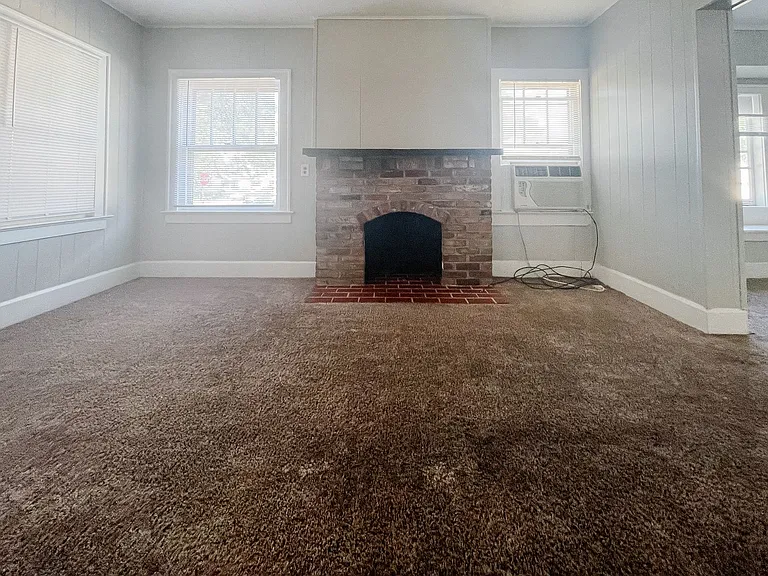 1220 W 1st St — Photo 12