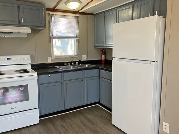3rd image of 113 Aspen Dr #113