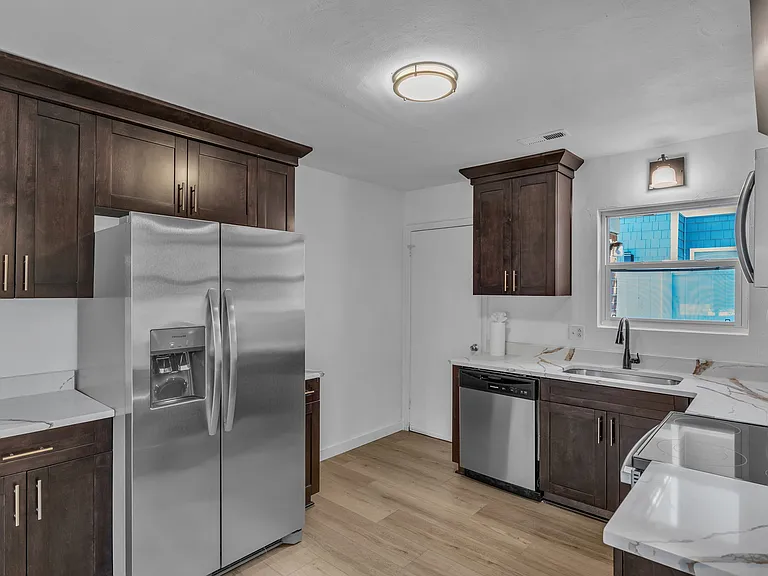 4433 Ocean View Ave #2 — Photo 6