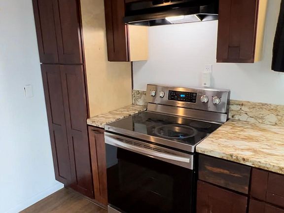 4th image of 23829 Norma Dr