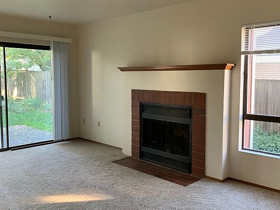 3rd image of 1552 NW 52nd St #1