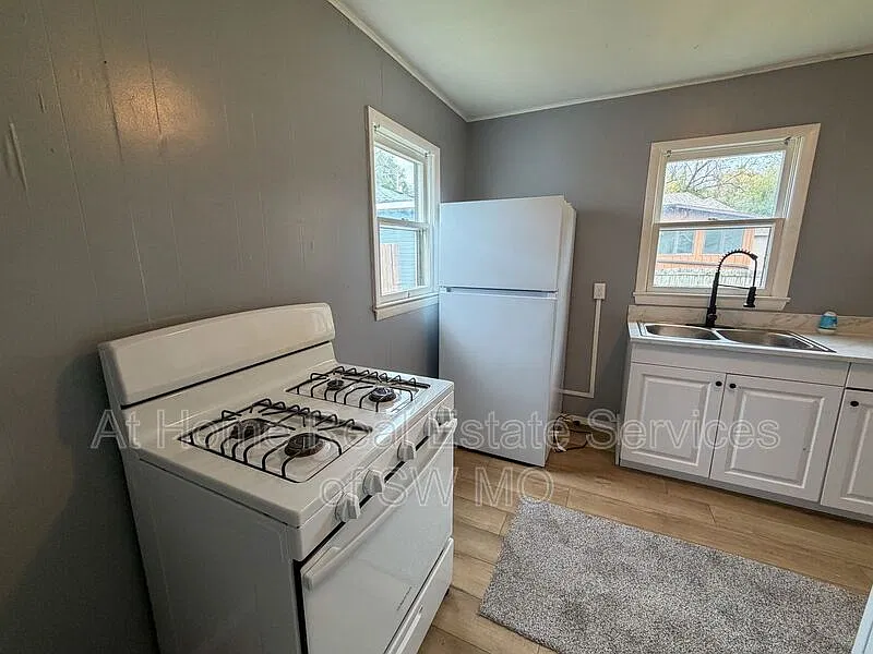 1 bed, 1.0 bath, 512 sqft, $850 — Photo 3