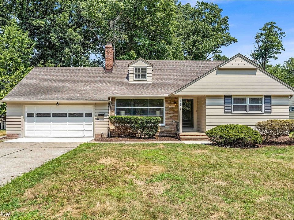 1st image of 22494 Berry Dr