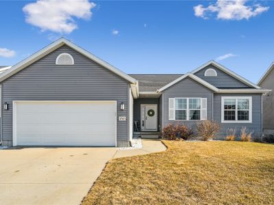 8702 Grand Oaks Dr NE, Cedar Rapids, IA, 52402