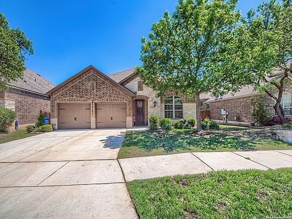 2nd image of 3918 Cordoba Creek