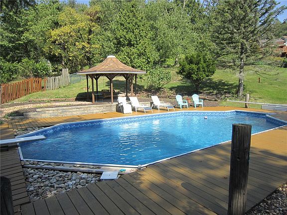 4th image of 4754 Nob Hill Dr