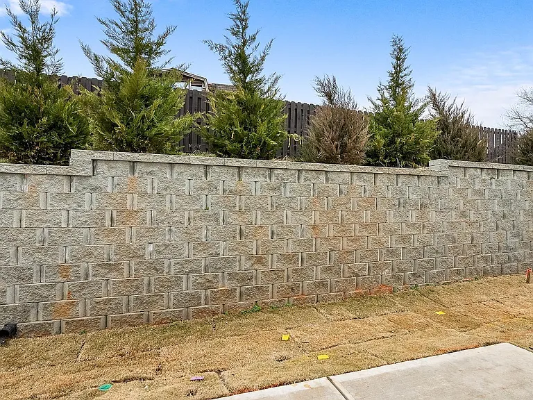 13 Lone Cypress St — Photo 18