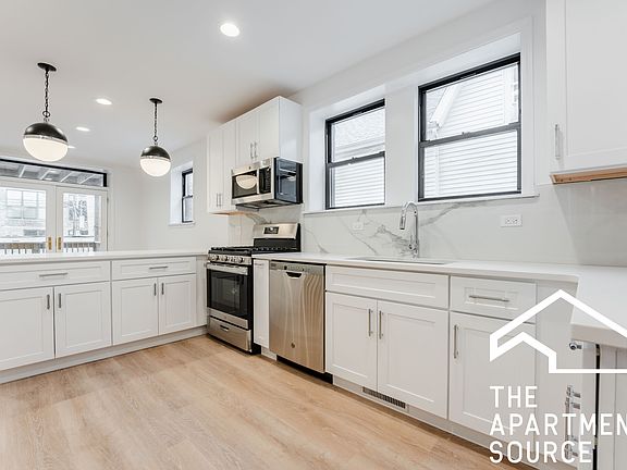 2nd image of 2663 W Medill Ave #1