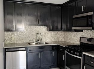 21 W Glenarm St #21, Pasadena, CA 91105