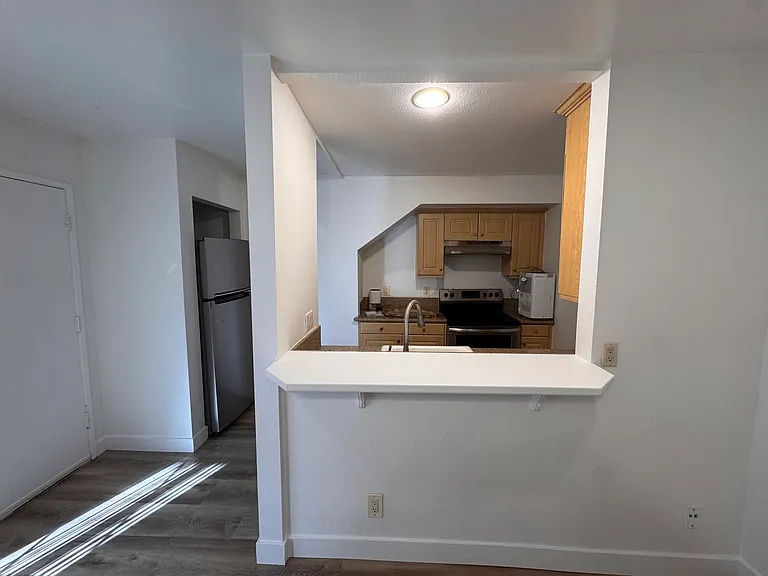 181 Streamwood — Photo 3