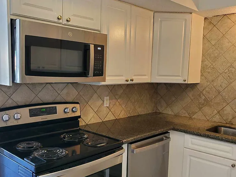3873 Bell Tower Dr #6 — Photo 7