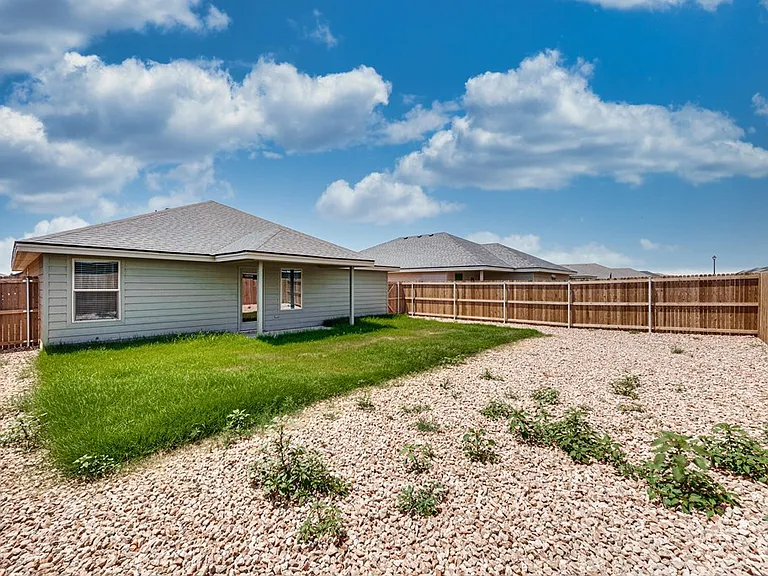8209 E County Road 111 — Photo 21