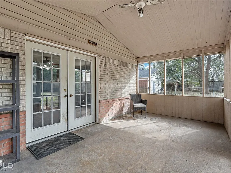 2726 W Cavett Dr — Photo 24