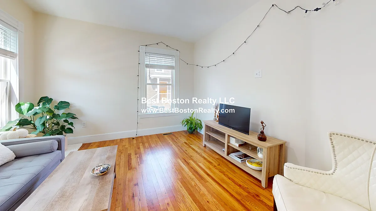 Building Photo - 321 Hurley St #1