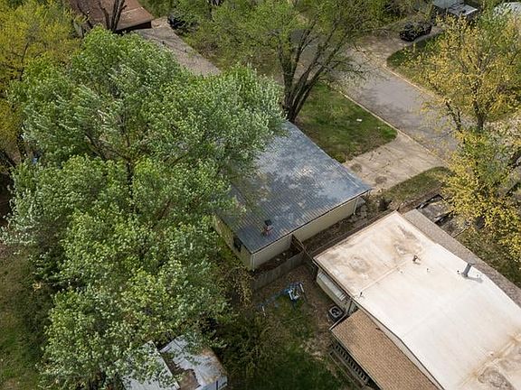 5th image of 422 Wire Ave