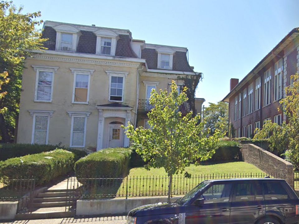 1st image of 1518 W Market St APT 103