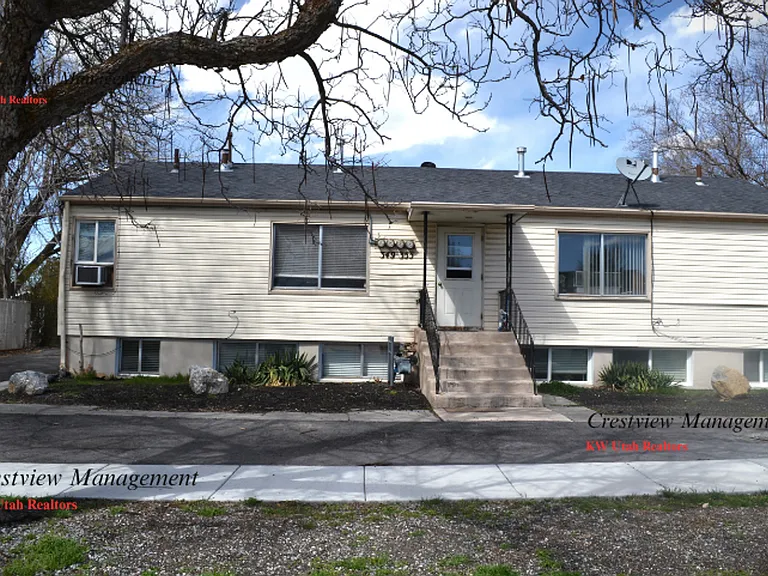 Lindell Fourplex — Photo 1