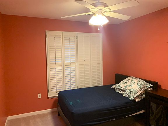 5th image of 12915 Alton Sq APT 213