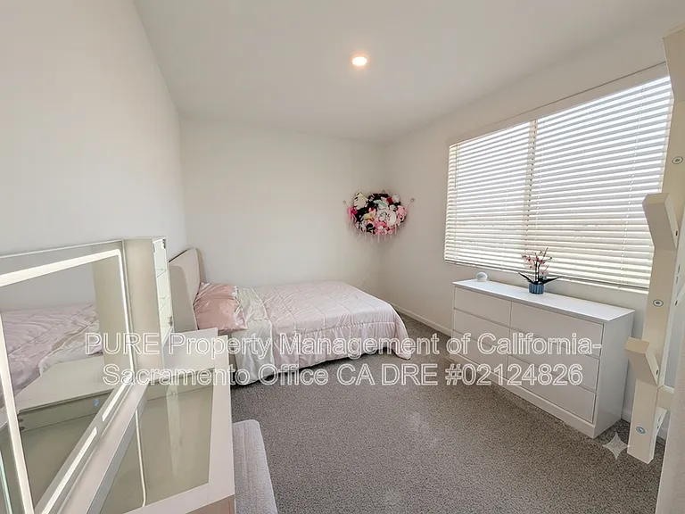 8840 Boes Way — Photo 7