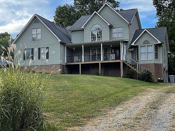 4th image of 805 Stuffle St