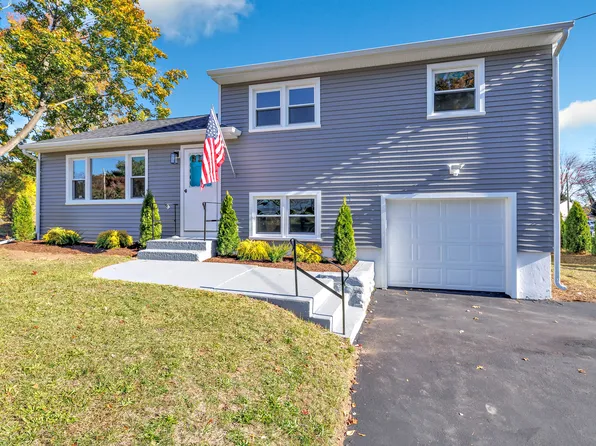 15 Smith Drive, Hamden, CT 06517