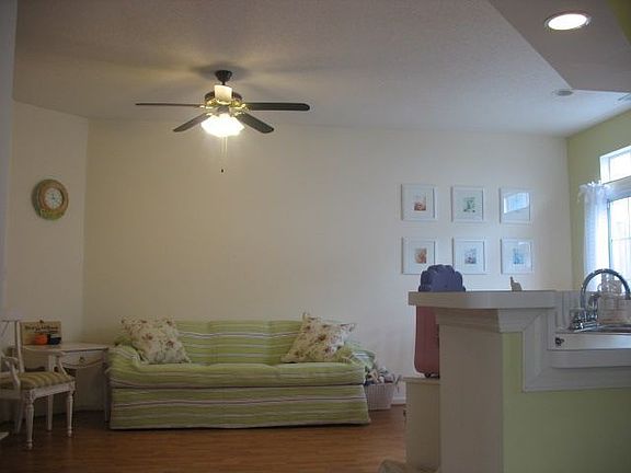4th image of 1703 Woodgrove St