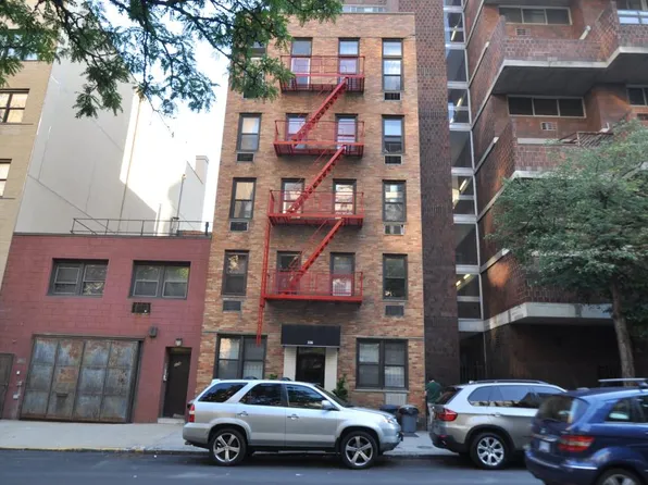 326 East 25th Street