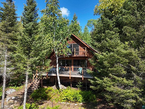 3rd image of 89 Voyageurs Point Rd