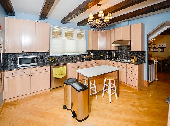 5th image of 7927 Kenton Ave