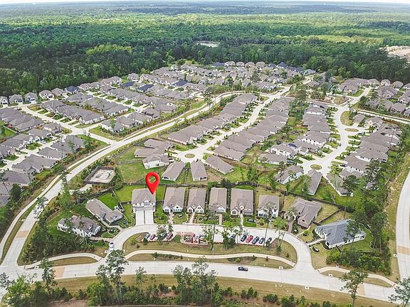 3rd image of 438 Lake Day Dr