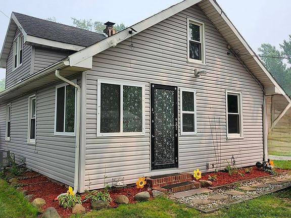 2nd image of 493 Howard Ave