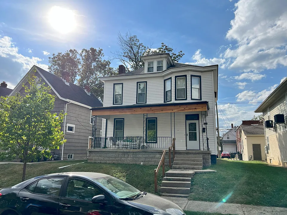 2159 Indiana Ave