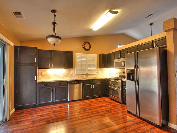 4th image of 7037 Dunbar Ln