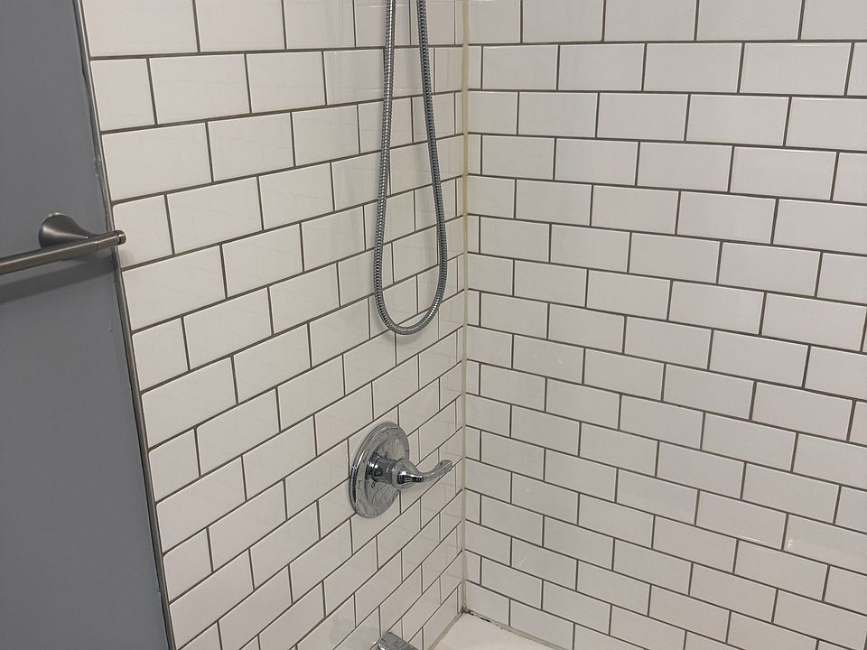 1st image of 2117 Winfield Ave #2117