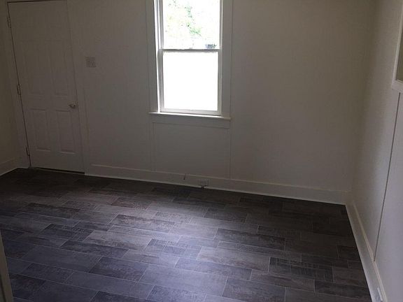 5th image of 504 Ogburn St