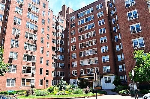 2nd image of 110-45 Queens Blvd #Pb507