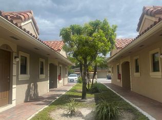 1031 NE 10th Ave, Fort Lauderdale, FL 33304