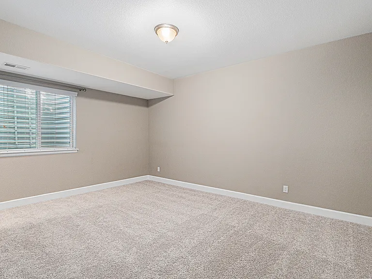 7287 Greenwater Cir — Photo 12