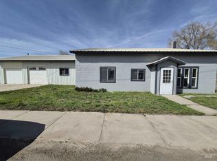602 7th Ave W, Gooding, ID 83330