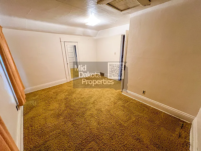 101 W Wisconsin St — Photo 13