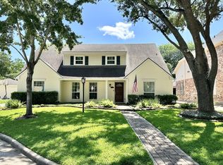 826 Greenbelt Dr, Houston, TX 77079