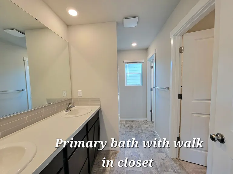 6685 Langley Ave NE — Photo 9