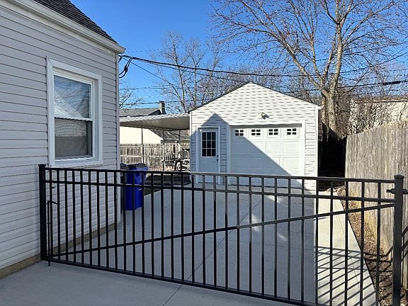 2nd image of 2799 Brandon Rd