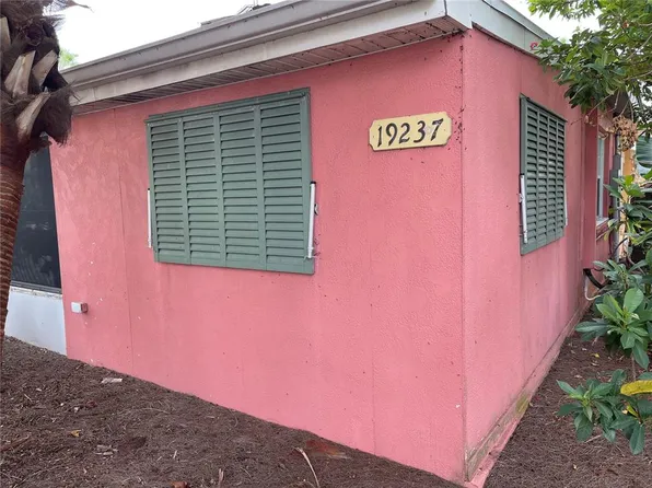 19237 Whispering Pines Dr, Indian Shores, FL 33785