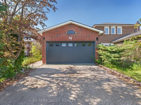 48 Gray Cres, Richmond Hill, ON L4C 5V5