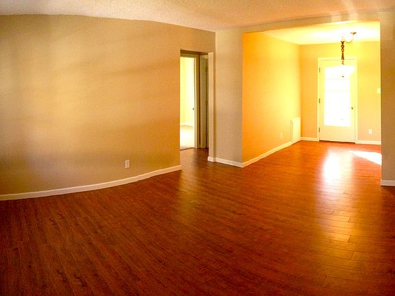 LIVING & DINING AREA