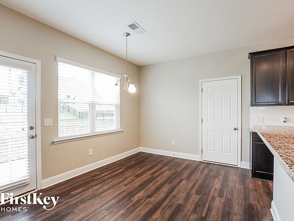 5th image of 4902 Trayton Ave