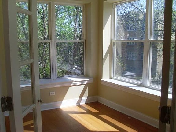 Den/Sunroom