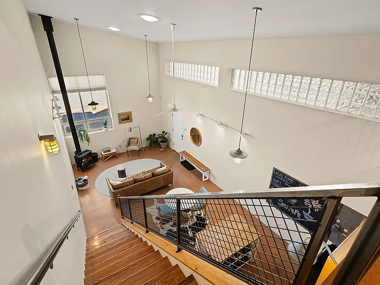 812 Calle Saragosa #B — Photo 8